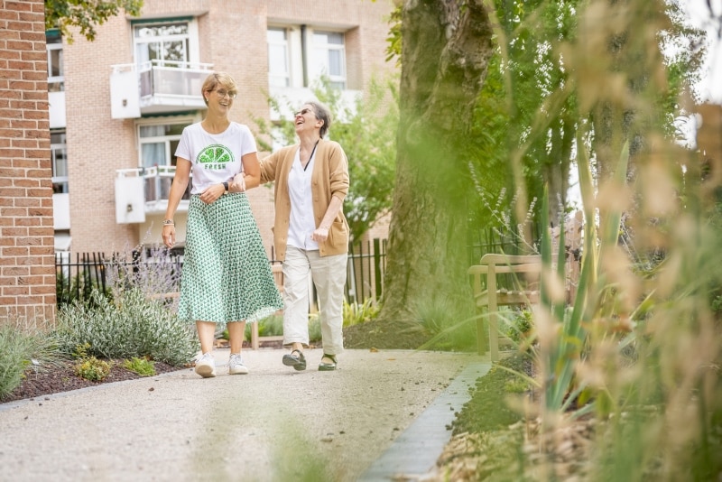 les orchidees residences ephad seniors accompagne 800x600 1 1